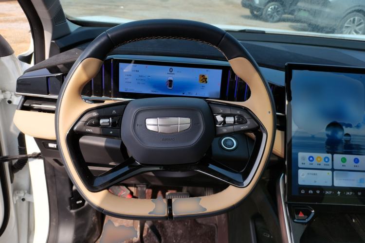 Used Geely Auto FX11 2023 1.5TD DCT Prestige Edition
