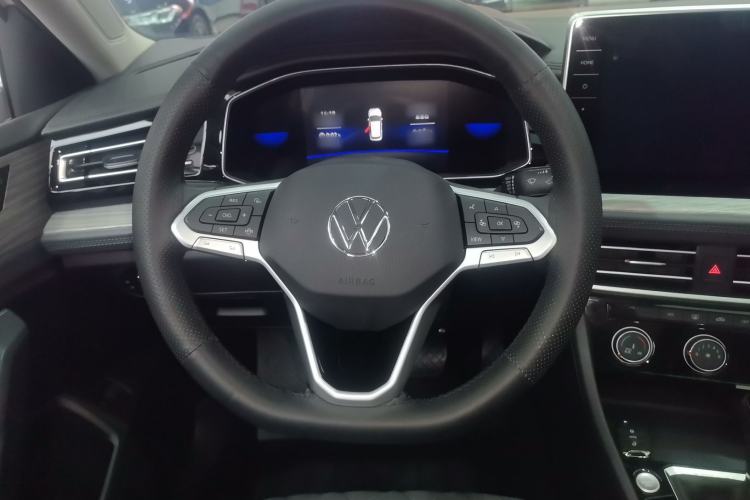 Used Volkswagen Sagitar 2023 300TSI DSG Excellence Edition Steering Wheel