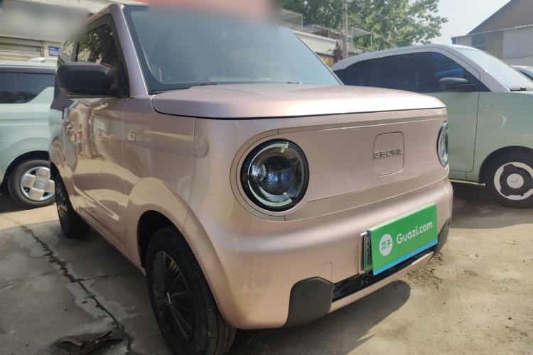 Used Geely Galaxy Panda 2023 Panda Mini 200km Endurance Bear Front Right 45 Deg