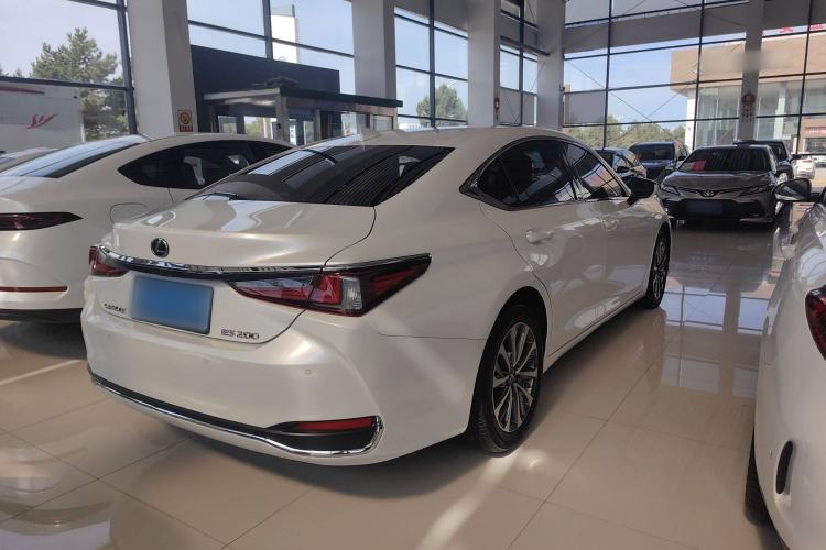 Used Lexus ES 2022 200 Excellence Edition