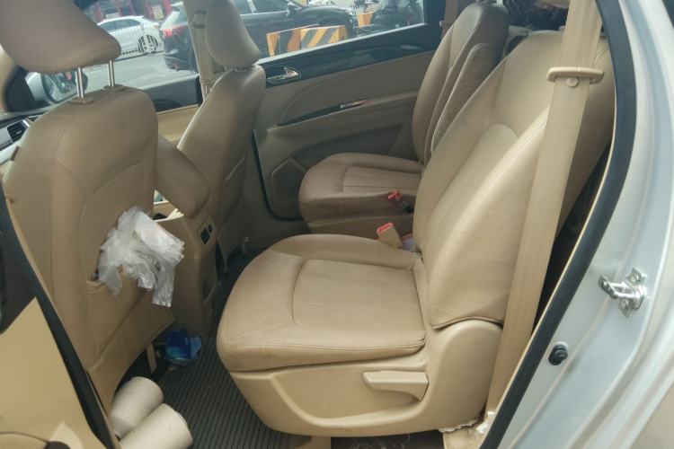 Used Baojun 730 2016 1.5T Manual Comfort Version 7 Seats
