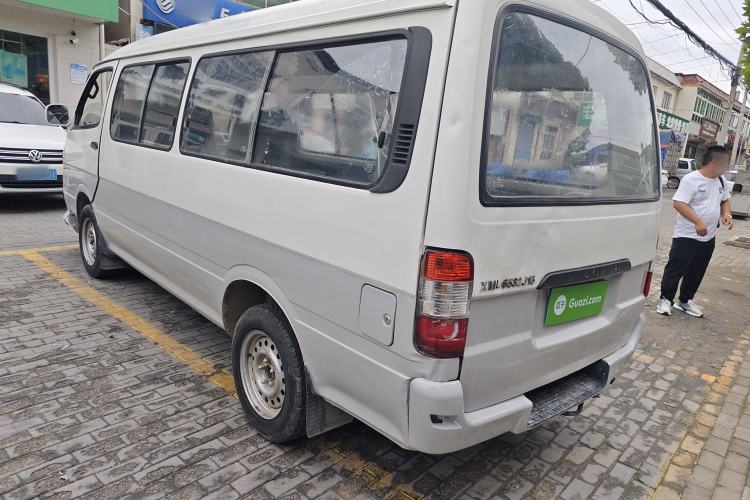 Used Golden Dragon Hiace 2010 2.0L Standard-Wheelbase Premium Version V19
