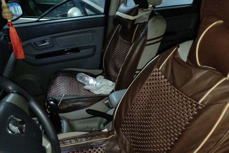 Used BAIC Weiwang M20 2013 1.5L Prestige Version BJ415B Left Front Seat
