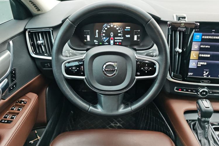 Used Volvo S90 2017 T4 Zhiyi Edition