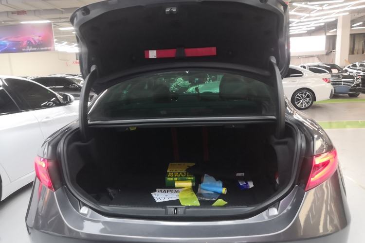 Used Alfa Romeo Giulia 2021 2.0T 280HP Luxury Edition