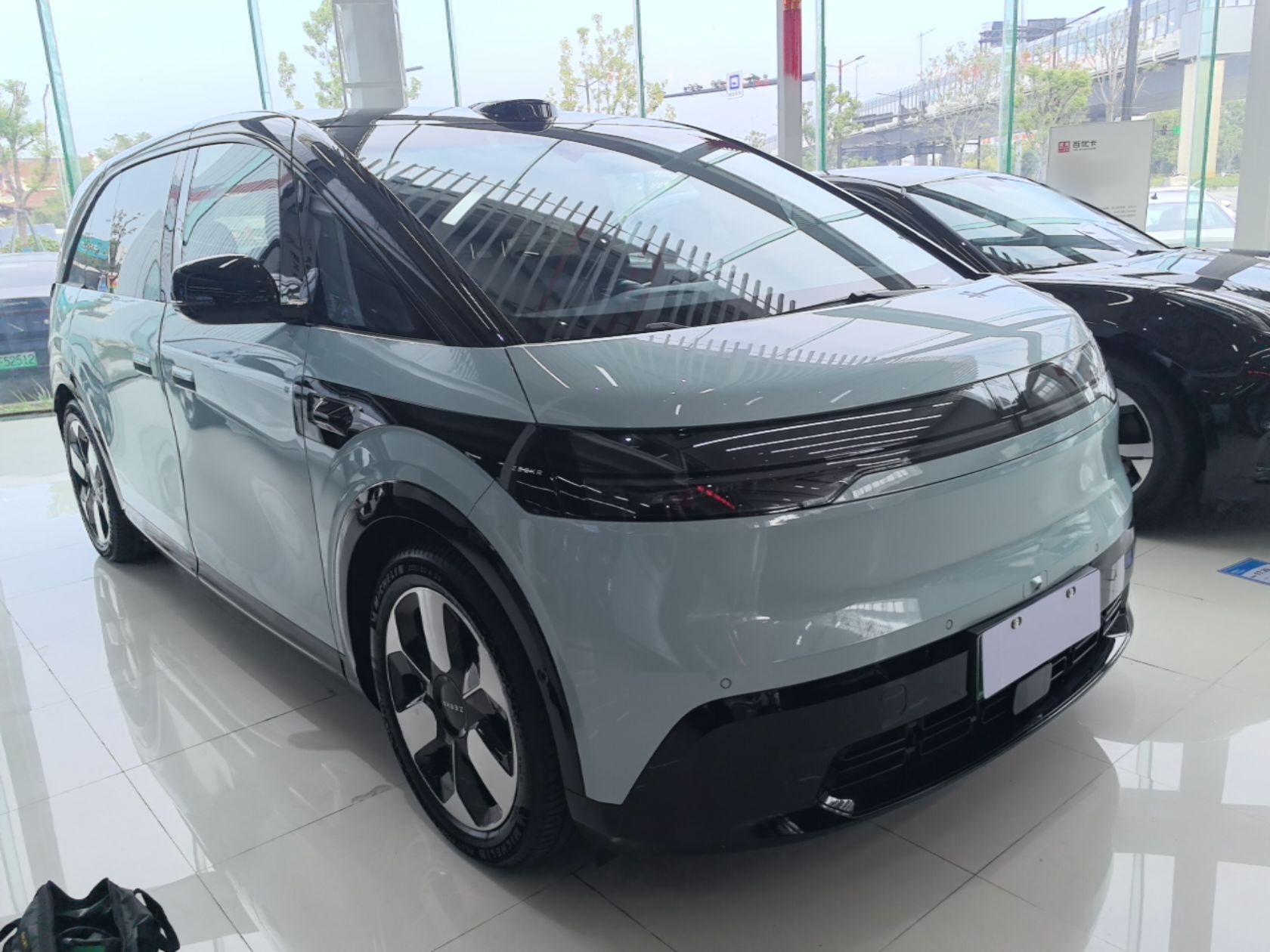 Zeekr MIX 2025 Intelligent Driving Version — снимка 3
