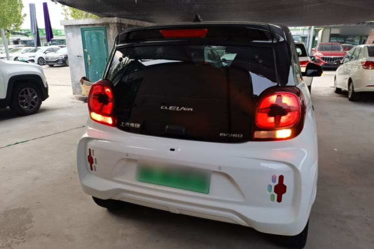 Used Roewe Clever 2021 302 km New Four-Seater Super-Efficient Version Rear