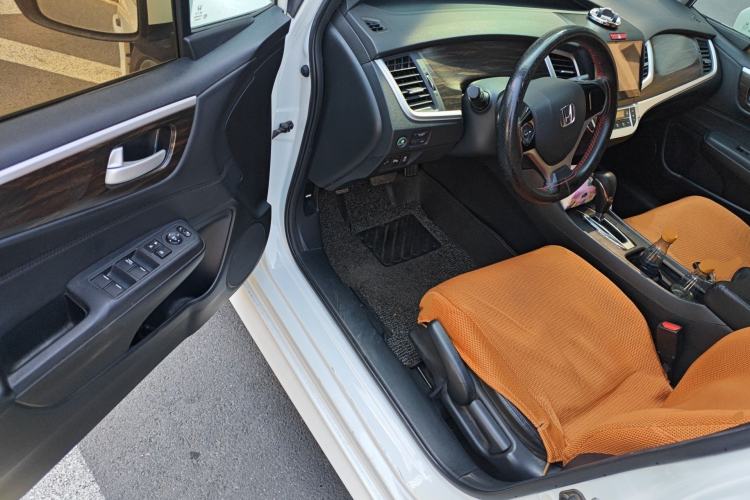 Used Honda Jade 2017 1.8L automatic Comfort version 5 seats
