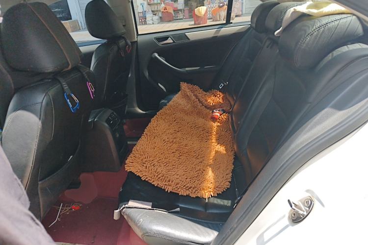 Used Volkswagen Sagitar 2014 Revised Version 1.6L Automatic Leading Edition Left Rear Seat