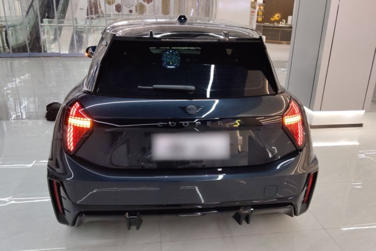 Used MINI Electric COOPER 2024 452km COOPER SE Racing Driver Rear