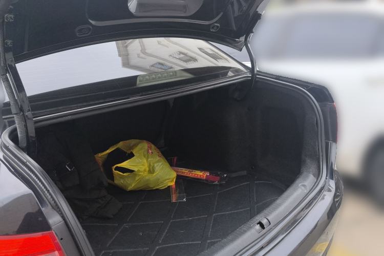 Used Volkswagen Lavida 2013 Restyled Classic 1.6L Automatic Comfort Edition Trunk