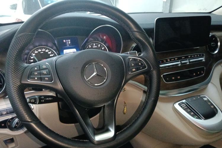 Used Mercedes-Benz V-Class 2021 V 260 L Long-wheelbase Luxury Edition