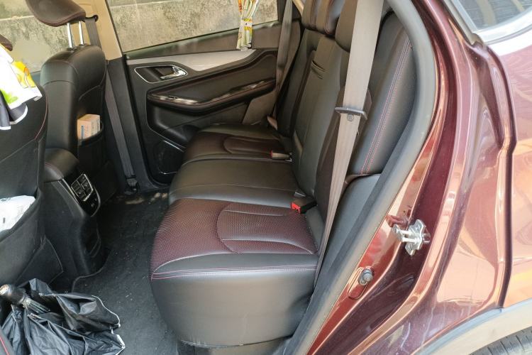 Used Baojun 560 2015 1.8L manual luxury version