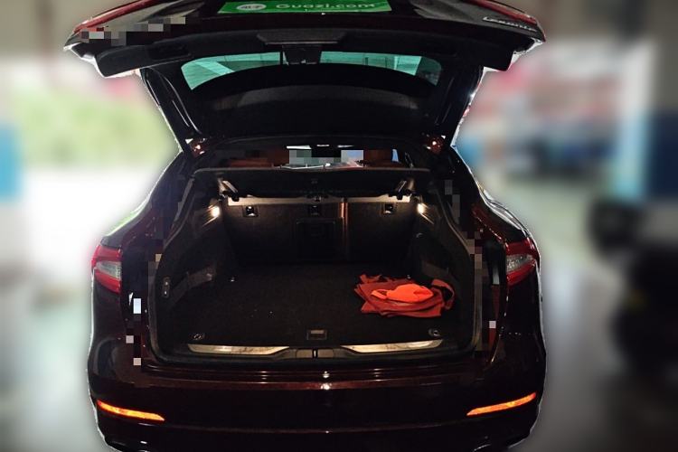 Used Maserati Levante 2016 3.0T Standard Edition Trunk