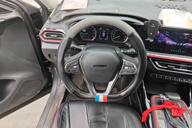 Used CHANGAN OSHAN X5 2021 Revised Version 1.5T DCT Luxury Edition Steering Wheel