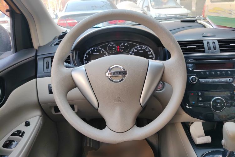 Used Nissan Tiida 2011 1.6L CVT Smart Version
