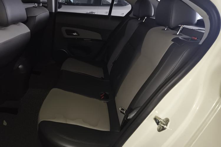 Used Chevrolet Cruze 2013 1.8L SE AT