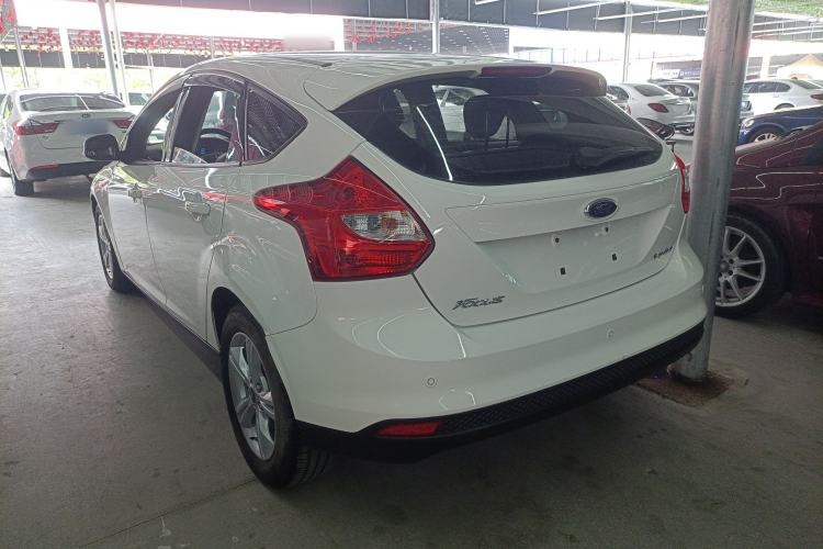 Used Ford Focus 2012 Hatchback 1.6L Automatic Fashion Edition
