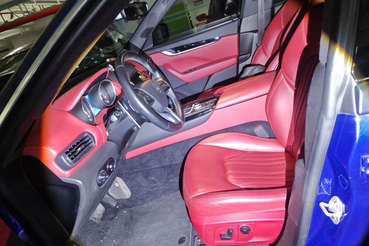 Used Maserati Levante 2018 3.0T Standard Edition Left Front Seat