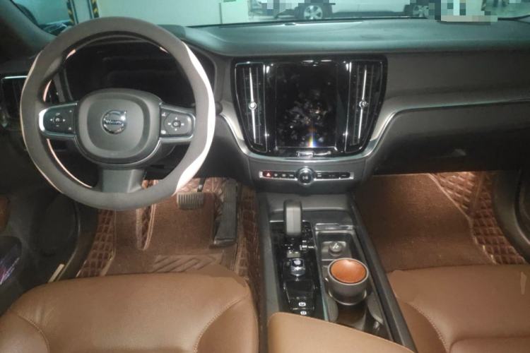 Used Volvo S60 2024 B4 Zhiyi Luxury Edition