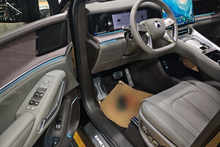 Used Denza N9 2025 Flagship Model Driver Seat