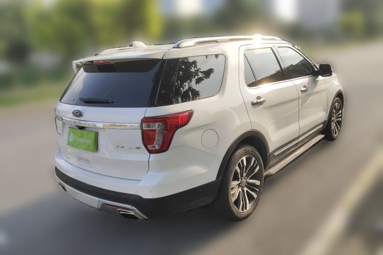 Used Ford Explorer 2017 3.5T Platinum Edition

