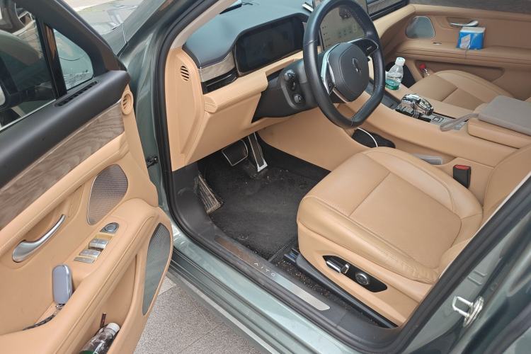 Used Hima AITO M5 2022 Extended-Range Four-Wheel Drive Ultimate Edition Driver Seat