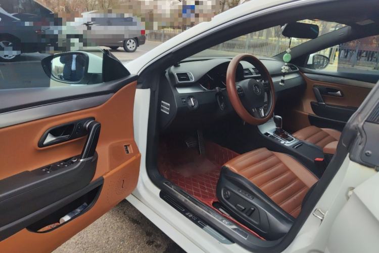 Used Volkswagen FAW-Volkswagen CC 2013 2.0 TSI Luxury Model Driver Seat