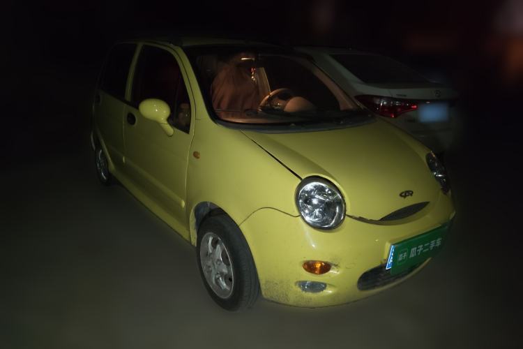 Used Chery QQ3 2012 Stylish Edition 1.0L Manual Start-Up Model Front Right 45 Deg