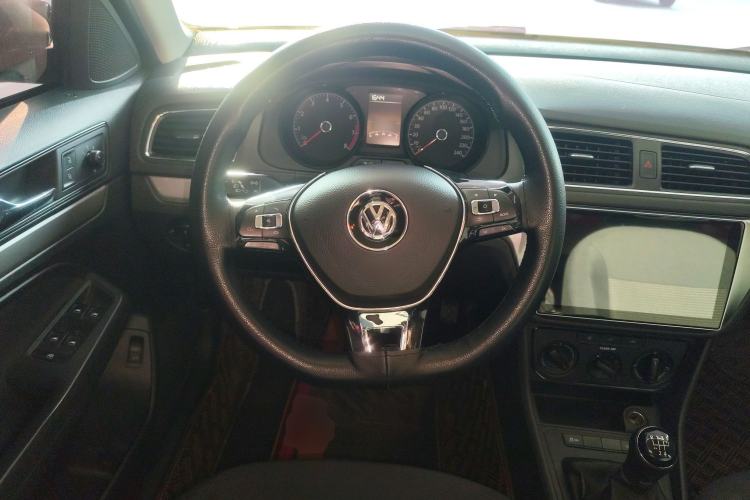 Used Volkswagen Lavida 2017 1.6L Manual Fashion Edition