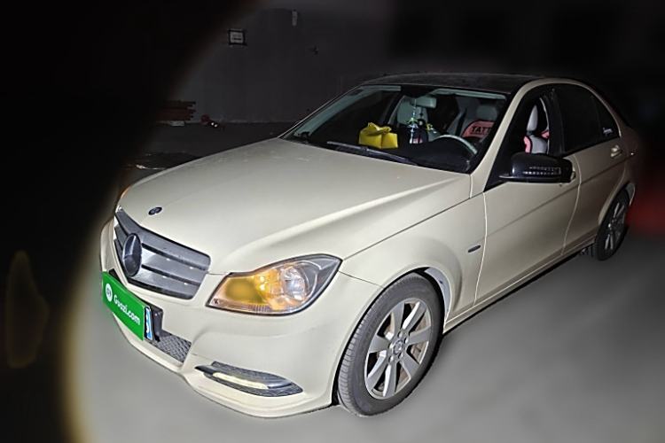 Used Mercedes-Benz C-Class 2010 C 180K Classic model
