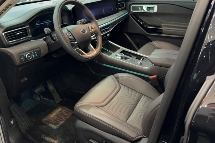 Used Ford Explorer 2024 2.3T EcoBoost Four-Wheel Drive Titanium Edition 6 Seats