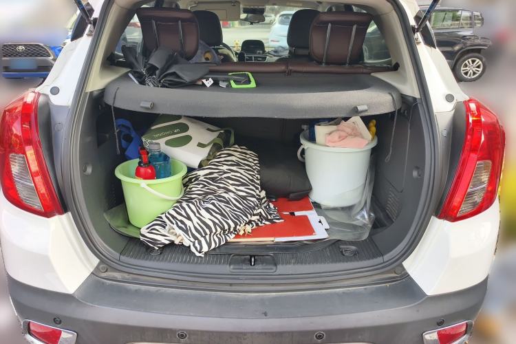 Used Buick Encore 2015 1.4T Automatic Two-Wheel Drive Urban Elite Version
