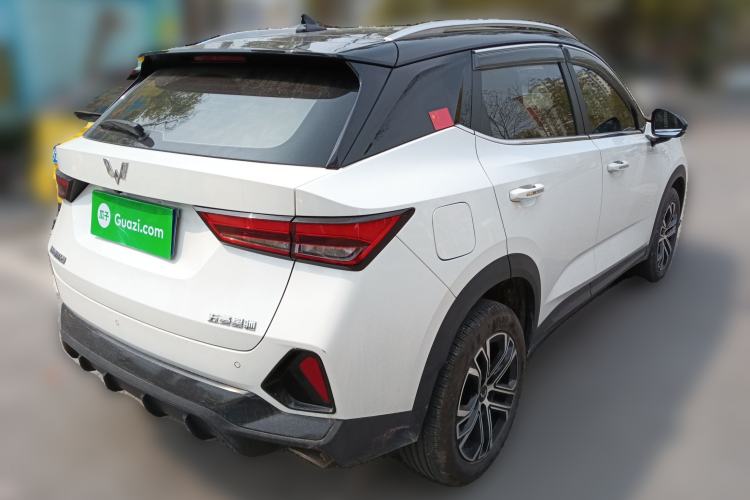 Used Wuling Alvez 2022 1.5T CVT Trendy & Cool Edition
