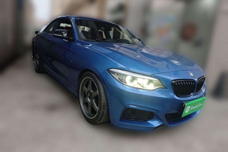 Used BMW 2 Series 2019 225i Luxury Model with M Sport Package Front Right 45 Deg