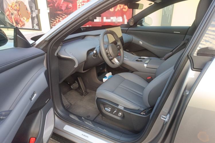 Used Xiaomi Auto YU7 2025 Ultra-Long Range All-Wheel Drive Pro Version
