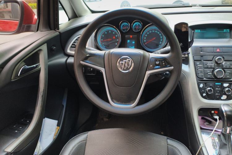Used Buick GT 2014 XT 1.6L Automatic Fashion Edition Steering Wheel