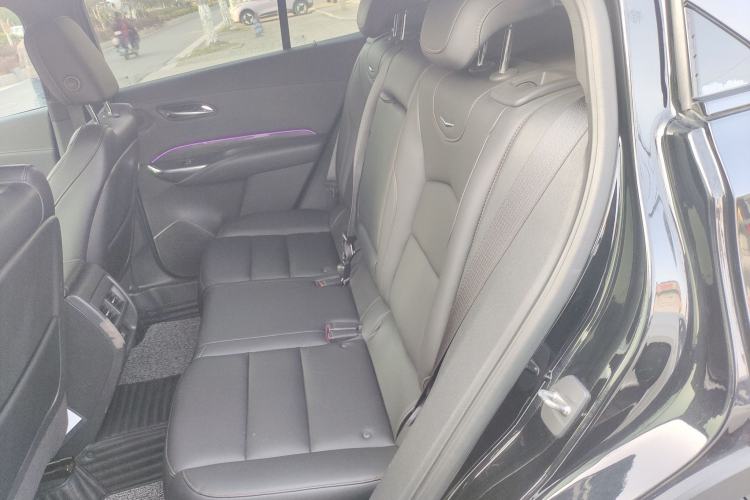 Used Cadillac XT4 2018 28T 4x4 Leading Sport Model
