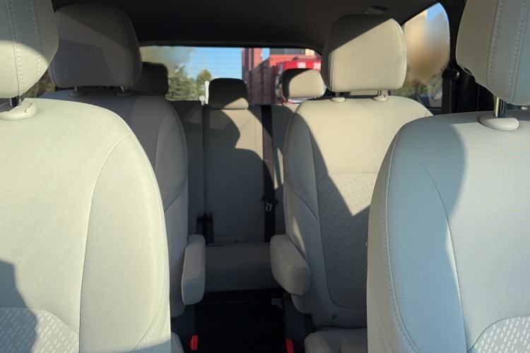 Used SAIC MAXUS Dajia 5 2022 430 km Elite Version 7-Seater