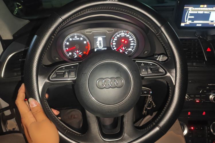 Used Audi Q3 2015 30 TFSI Comfort Model