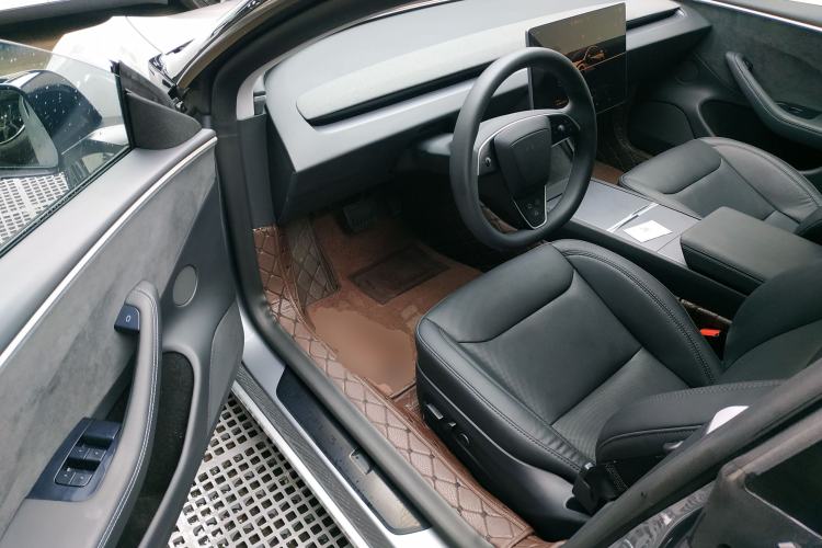 Used Tesla Model 3 2023 Long-Range All-Wheel-Drive Version
