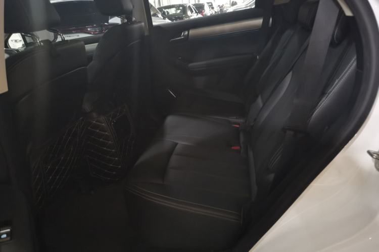 Used BYD Tang 2018 2.0T Automatic SmartConnect Prestige 7-Seater China V Standard Interior 4