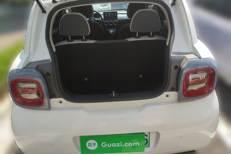 Used ORA Black Cat 2022 Updated Version 301 km Cute Pet Edition Lithium Iron Phosphate Trunk