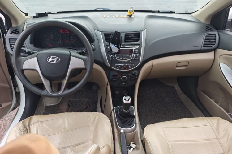 Used Hyundai Verna (older generation) 2016 1.4L Manual Smart GLS Trim