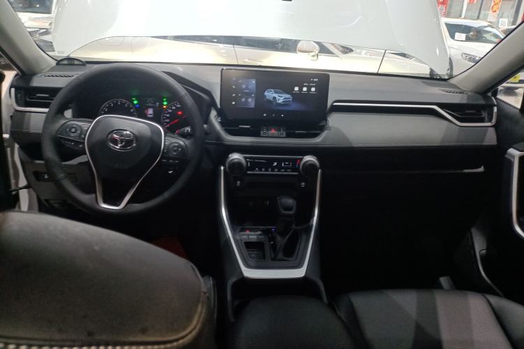 Used Toyota RAV4 2023 2.0L CVT Two-Wheel Drive Urban Edition Center Console