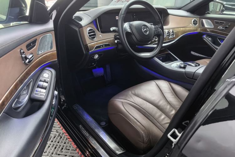 Used Mercedes-Benz S-Class 2014 S 320 L Luxury Model Interior 2