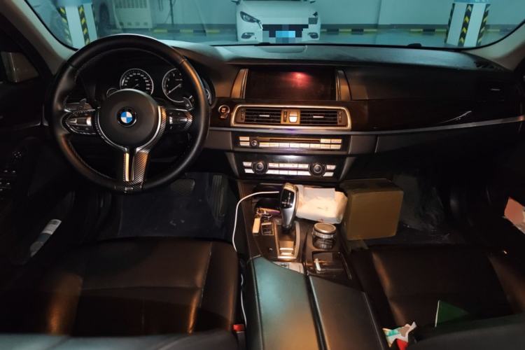 Used BMW 5 Series 2013 525Li Leading Model Center Console