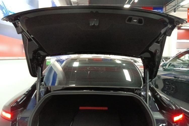 Used XPeng P7 2022 480N+ Trunk