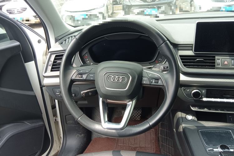 Used Audi Q5L 2020 45 TFSI Prestige Fashion Model Steering Wheel