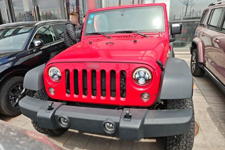 Used Jeep Wrangler 2016 3.6L Four-Door Rubicon U.S. Spec
